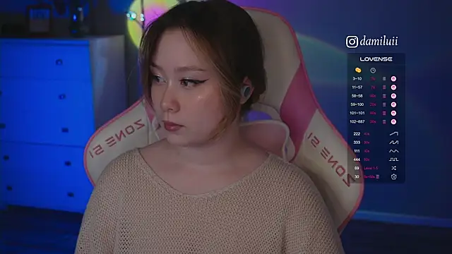 damilui online show from November 2025 07:02:02 PM