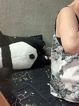 Snapshot of May2k2 chatting on April 2026 08:40:01 AM May2k2 online show from April 2026 08:40:01 AM