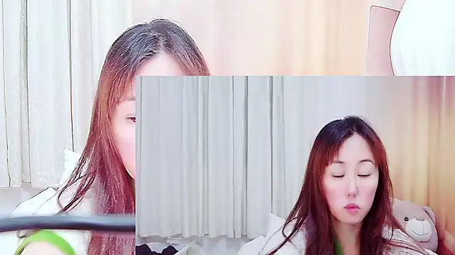 Snapshot of Dinan-y chatting on March 2026 02:11:02 PM Dinan-y online show from March 2026 02:11:02 PM