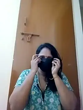 Snapshot of tamilammu1431 chatting on November 2025 03:04:01 AM tamilammu1431 online show from November 2025 03:04:01 AM