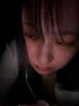 Snapshot of RIHO_riho_01 chatting on April 2026 04:18:01 PM RIHO riho 01 online show from April 2026 04:18:01 PM