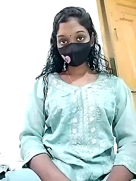 Snapshot of Tushi-10 chatting on November 2025 06:57:01 AM Tushi-10 online show from November 2025 06:57:01 AM