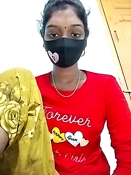 Snapshot of Tushi-10 chatting on November 2025 11:48:02 PM Tushi-10 online show from November 2025 11:48:02 PM