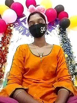 Snapshot of Tushi-10 chatting on January 2026 11:42:01 PM Tushi-10 online show from January 2026 11:42:01 PM