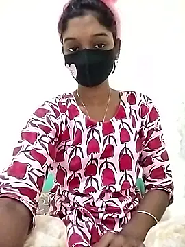 Snapshot of Tushi-10 chatting on January 2026 01:32:02 AM Tushi-10 online show from January 2026 01:32:02 AM