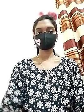 Snapshot of Tushi-10 chatting on March 2026 12:03:01 AM Tushi-10 online show from March 2026 12:03:01 AM