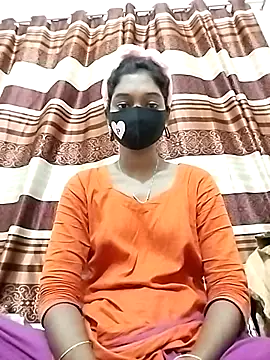 Snapshot of Tushi-10 chatting on April 2026 11:13:01 PM Tushi-10 online show from April 2026 11:13:01 PM