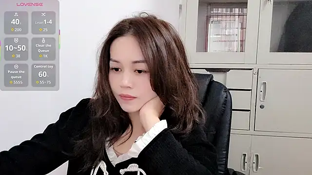 Ella-61 online show from November 2025 12:13:02 AM