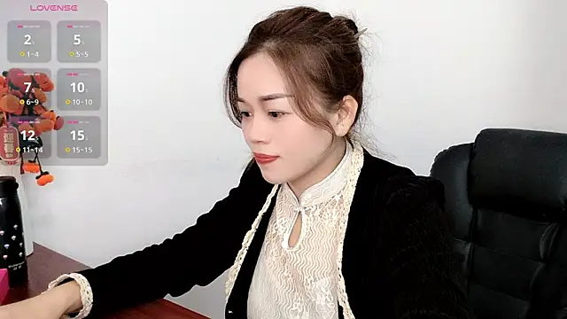 Ella-61 online show from November 2025 12:43:01 AM