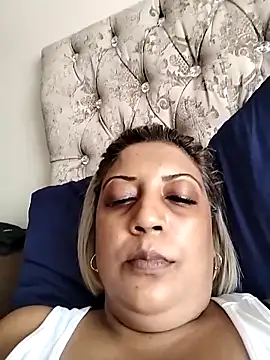 IndianLara online show from March 2026 01:39:01 PM