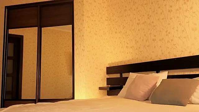 Snapshot of Ksarina chatting on November 2025 11:10:02 AM Ksarina online show from November 2025 11:10:02 AM