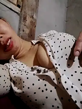 TRIEUTRIEU20 online show from November 2025 05:29:02 AM