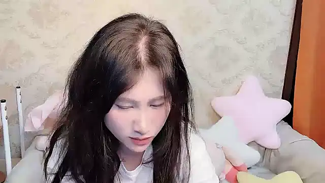 Snapshot of anna-888- chatting on April 2026 03:47:02 PM anna-888- online show from April 2026 03:47:02 PM