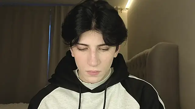 Oliver star boy  online show from February 2026 02:49:01 PM