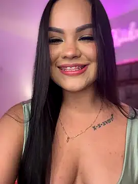 Snapshot of amber_white15 chatting on November 2025 04:15:02 AM amber white15 online show from November 2025 04:15:02 AM