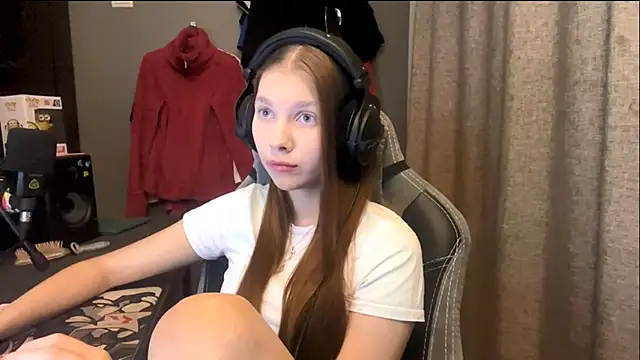 Softixq online show from November 2025 03:13:02 PM