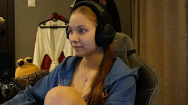 Softixq online show from November 2025 03:54:02 PM