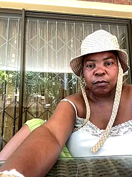 Snapshot of SweetCandy84 chatting on December 2025 11:28:02 AM SweetCandy84 online show from December 2025 11:28:02 AM