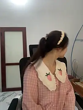 Pig pig11 online show from December 2025 01:43:02 AM