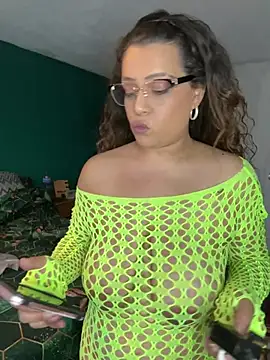 BubblesLovexox online show from February 2026 03:26:02 PM