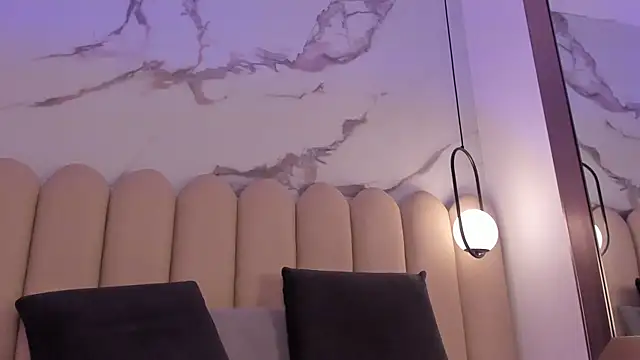 Vittoria  rossi online show from December 2025 01:29:02 PM