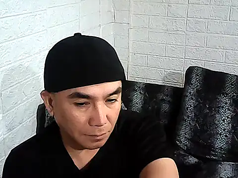 yourasiandesire69 online show from December 2025 11:05:01 AM