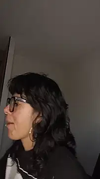 Snapshot of Neciaa chatting on April 2026 11:04:01 PM Neciaa online show from April 2026 11:04:01 PM