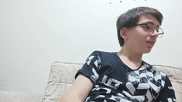 Snapshot of minikkdunyam chatting on November 2025 03:45:02 PM minikkdunyam online show from November 2025 03:45:02 PM