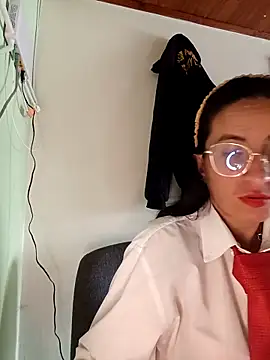 Valentina--1 online show from October 2025 03:38:02 PM