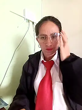 Valentina--1 online show from November 2025 02:49:02 PM