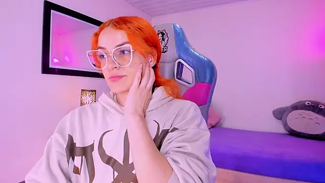 Snapshot of celeste_blazze_ chatting on March 2026 01:33:01 PM celeste blazze online show from March 2026 01:33:01 PM