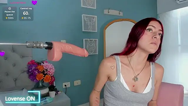 Luna Raay online show from February 2026 06:08:01 PM