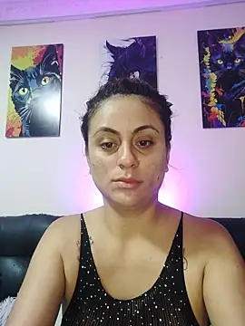 Caroline Jons online show from October 2025 10:49:02 AM