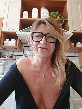 susylux online show from April 2026 04:21:02 PM