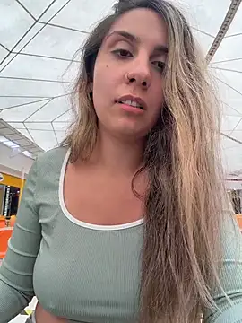 Snapshot of sarah_honey__ chatting on February 2026 02:44:01 PM sarah honey online show from February 2026 02:44:01 PM