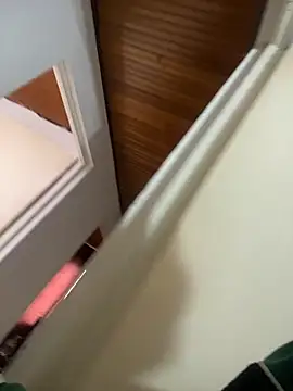 Kloe Novoa online show from November 2025 01:11:01 PM