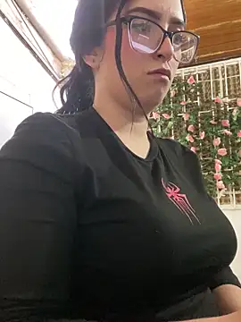 Kloe Novoa online show from December 2025 07:53:02 PM