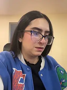 Kloe Novoa online show from April 2026 07:58:02 PM