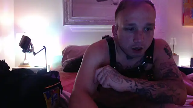 MikeHawke1995 online show from October 2025 01:22:01 AM