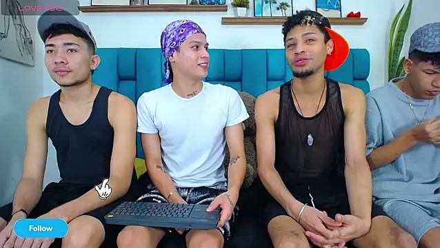 Hot Boys Latinos X online show from April 2026 05:19:02 PM