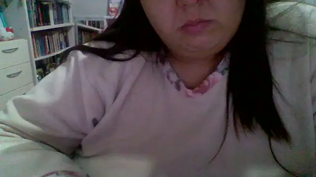 Snapshot of crazzyanne chatting on May 2026 02:40:02 AM crazzyanne online show from May 2026 02:40:02 AM