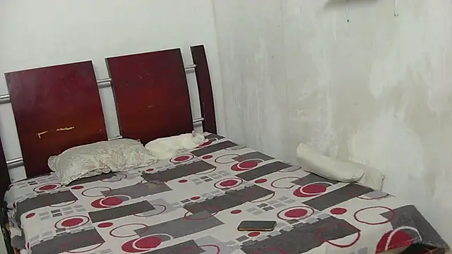 fer luna online show from November 2025 04:12:01 AM