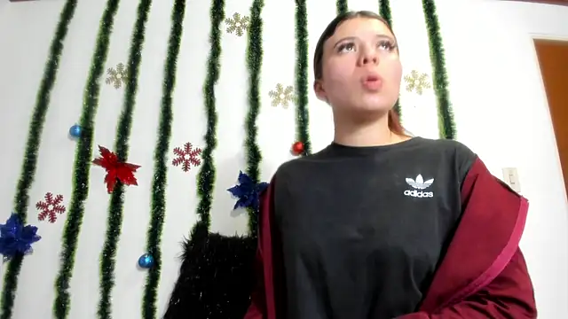 Vanessa Martinz online show from December 2025 12:25:02 PM