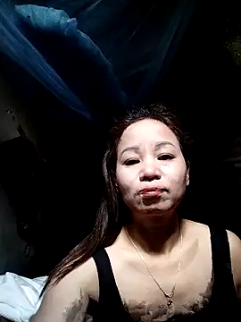 Gwen-n online show from November 2025 06:23:01 AM