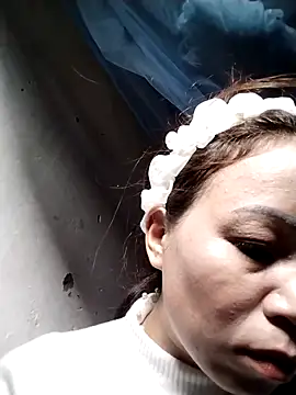 Gwen-n online show from November 2025 07:07:01 AM