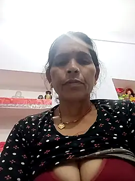 Indiangueen online show from November 2025 09:48:02 PM
