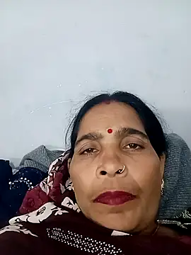 Indiangueen online show from November 2025 04:40:01 PM