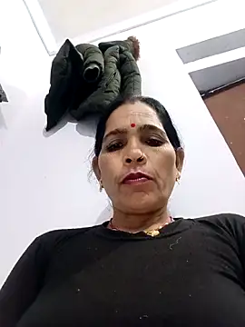 Indiangueen online show from November 2025 09:03:02 PM