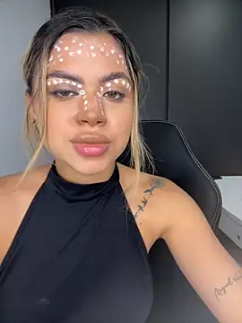 Alanna-foxx online show from November 2025 12:34:02 AM