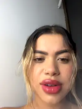 Alanna-foxx online show from November 2025 12:56:02 AM